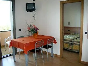Residence Lido Hotel Malcesine 3*,